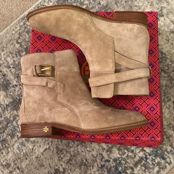 Brand new Tory Burch ankle bootie - Picture 2 of 9